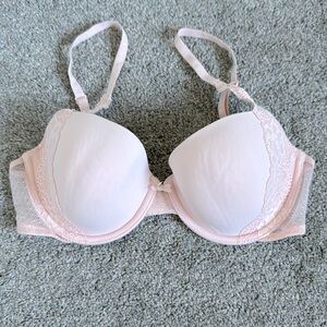 Vintage Victoria’s Secret Angels Lined Demi Bra